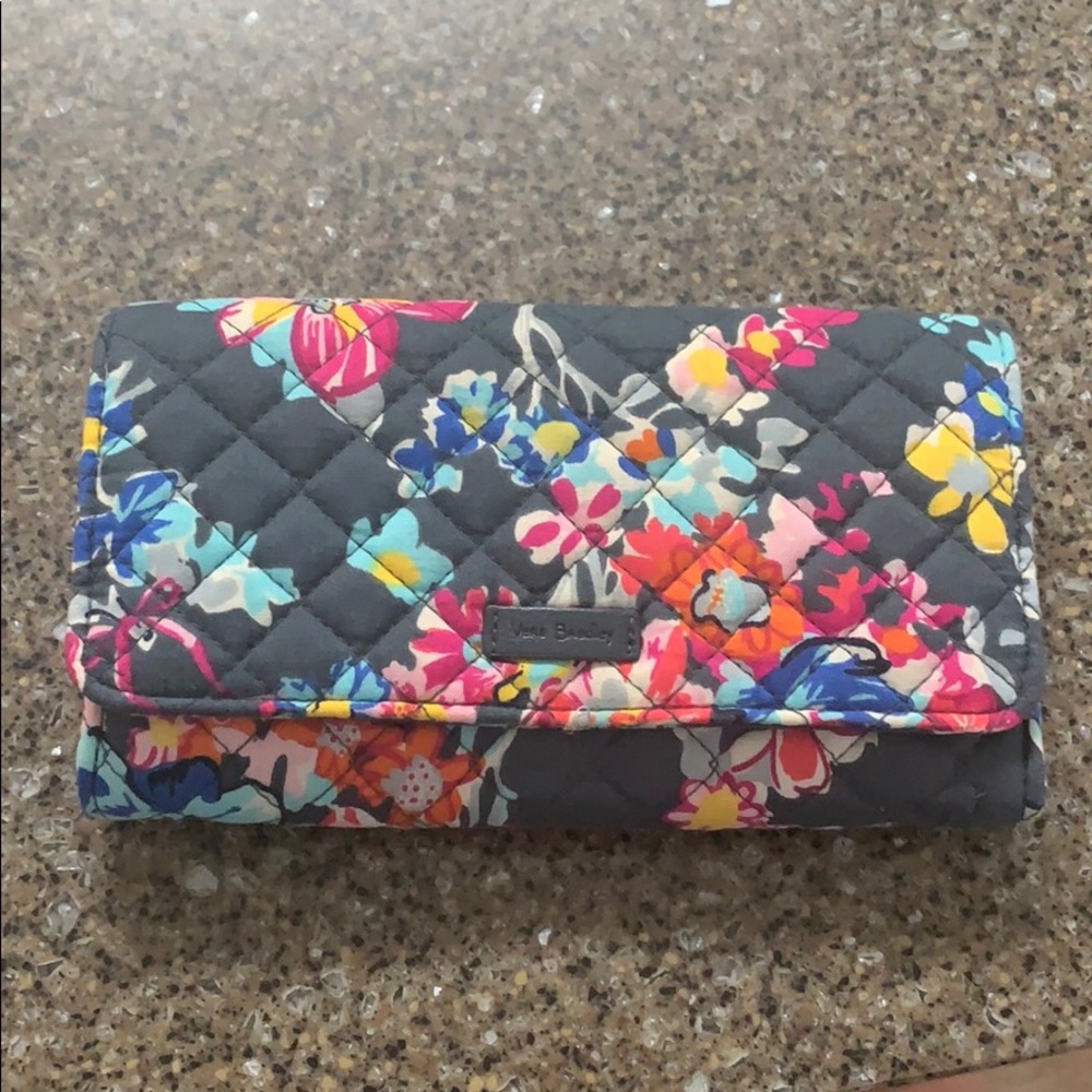 Pretty Posies pattern Vera Bradley wallet